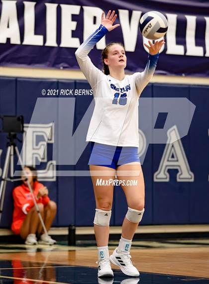 Thumbnail 1 in College Park vs Grand Oaks photogallery.
