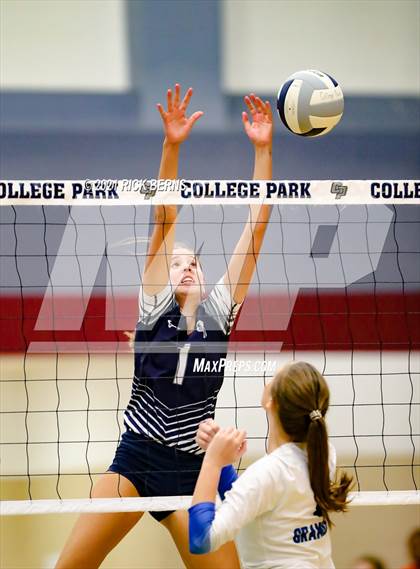 Thumbnail 1 in College Park vs Grand Oaks photogallery.