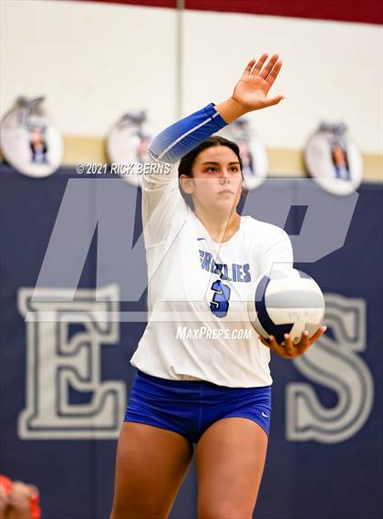 Thumbnail 3 in College Park vs Grand Oaks photogallery.