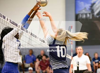Thumbnail 3 in College Park vs Grand Oaks photogallery.