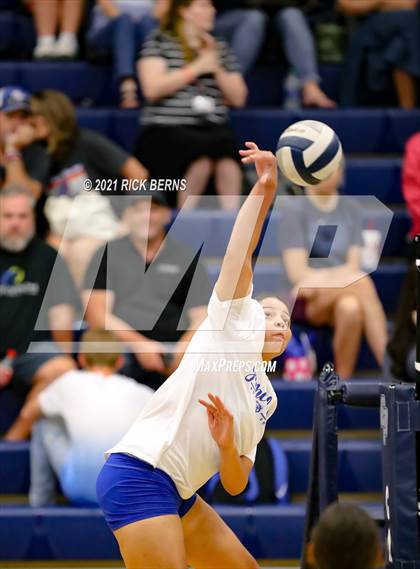 Thumbnail 2 in College Park vs Grand Oaks photogallery.