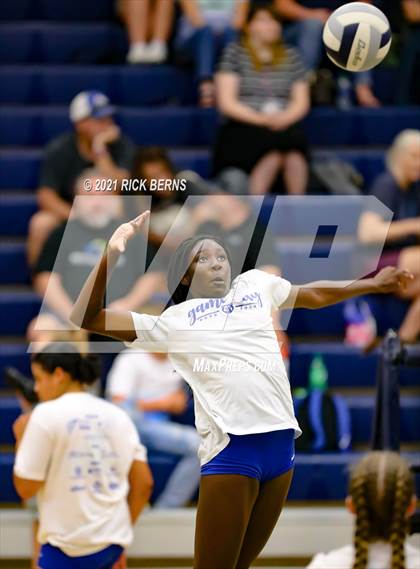 Thumbnail 1 in College Park vs Grand Oaks photogallery.