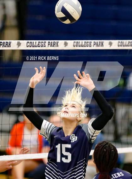 Thumbnail 1 in College Park vs Grand Oaks photogallery.