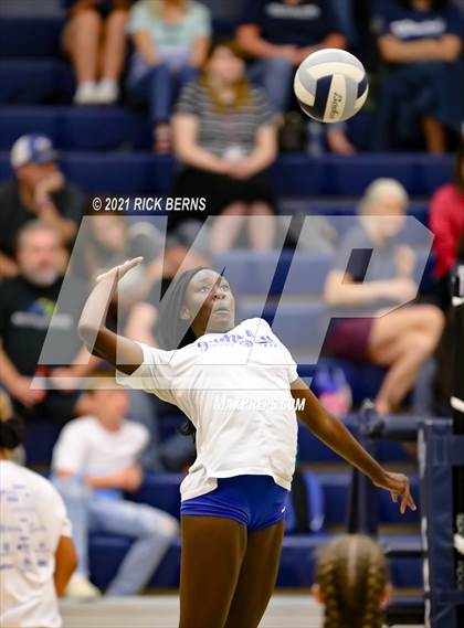 Thumbnail 2 in College Park vs Grand Oaks photogallery.