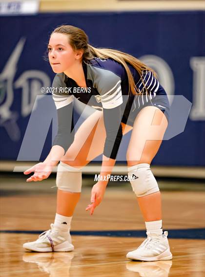 Thumbnail 2 in College Park vs Grand Oaks photogallery.
