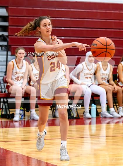 Thumbnail 2 in Justice @ Oakton (Cougar Holiday Classic) photogallery.