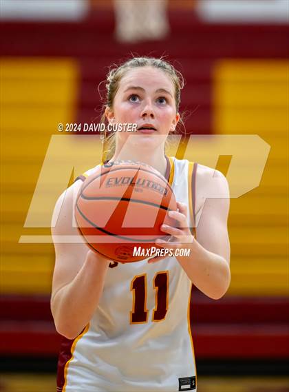 Thumbnail 3 in Justice @ Oakton (Cougar Holiday Classic) photogallery.