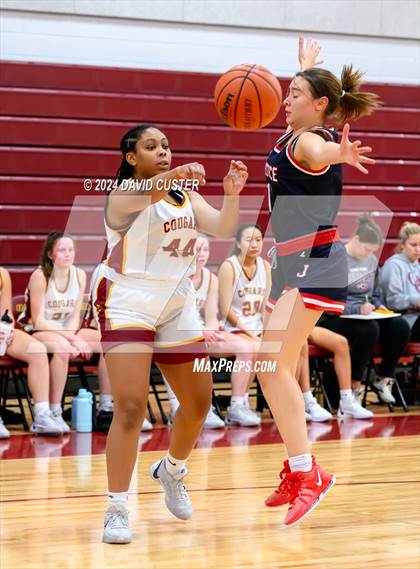 Thumbnail 2 in Justice @ Oakton (Cougar Holiday Classic) photogallery.