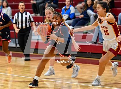Thumbnail 2 in Justice @ Oakton (Cougar Holiday Classic) photogallery.