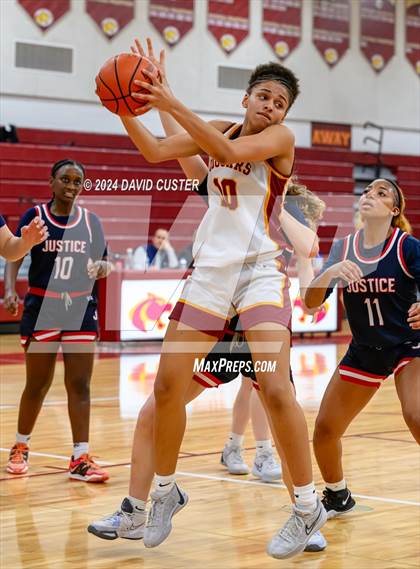 Thumbnail 2 in Justice @ Oakton (Cougar Holiday Classic) photogallery.