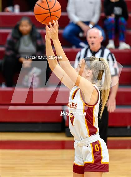 Thumbnail 3 in Justice @ Oakton (Cougar Holiday Classic) photogallery.