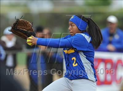 Thumbnail 3 in Brawley vs. Santana (CIF SDS D3 Final) photogallery.
