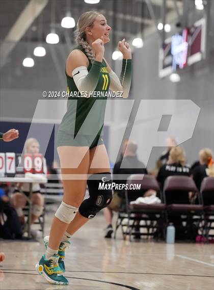 Thumbnail 3 in Lexington vs. Bryan (Legends Invitational) photogallery.
