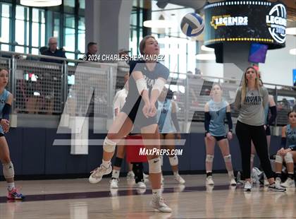Thumbnail 2 in Lexington vs. Bryan (Legends Invitational) photogallery.