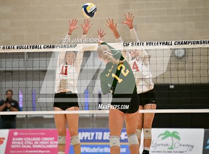 Thumbnail 3 in San Ramon Valley vs Centennial (CIF Division 2 Final) photogallery.