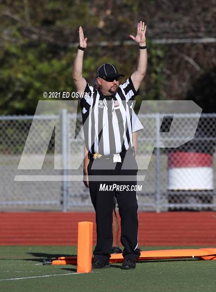 Thumbnail 3 in Justin-Siena @ Salesian College Preparatory (CIF NCS D6 Final) photogallery.