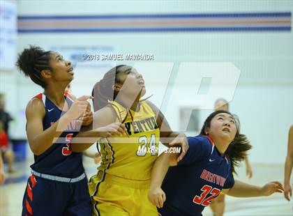 Thumbnail 1 in Brentwood School vs Ventura (Brentwood New Years Tournament) photogallery.