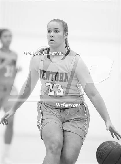 Thumbnail 2 in Brentwood School vs Ventura (Brentwood New Years Tournament) photogallery.