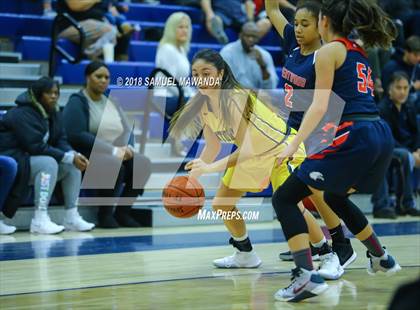 Thumbnail 1 in Brentwood School vs Ventura (Brentwood New Years Tournament) photogallery.