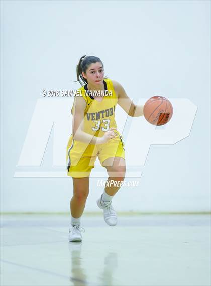 Thumbnail 2 in Brentwood School vs Ventura (Brentwood New Years Tournament) photogallery.
