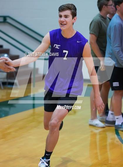 Thumbnail 2 in American Leadership Academy vs. Northwest Christian (AIA 4A Finals)  photogallery.