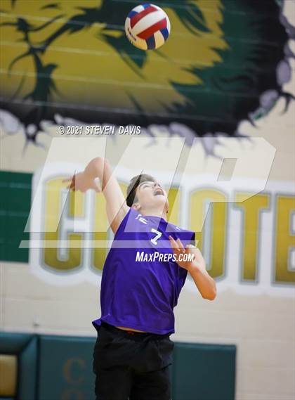 Thumbnail 2 in American Leadership Academy vs. Northwest Christian (AIA 4A Finals)  photogallery.