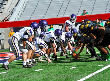 Thumbnail 3 in Queen Creek vs. Saguaro (AIA D3 Final) photogallery.