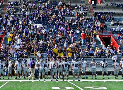 Thumbnail 2 in Queen Creek vs. Saguaro (AIA D3 Final) photogallery.