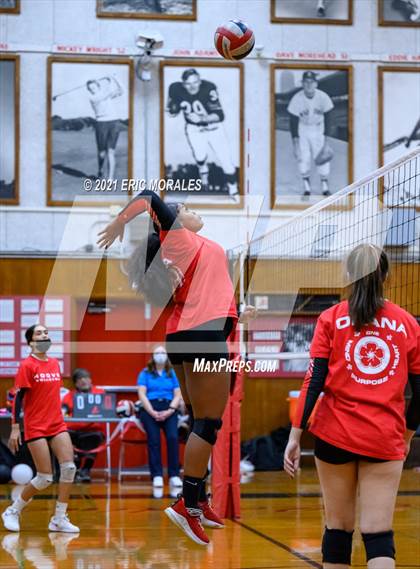 Thumbnail 2 in Clairemont @ Hoover photogallery.