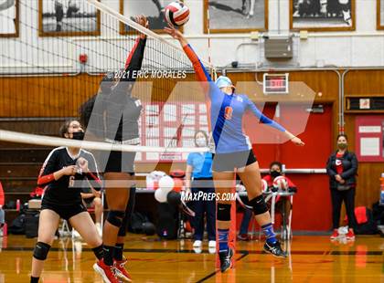 Thumbnail 2 in Clairemont @ Hoover photogallery.