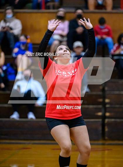 Thumbnail 1 in Clairemont @ Hoover photogallery.
