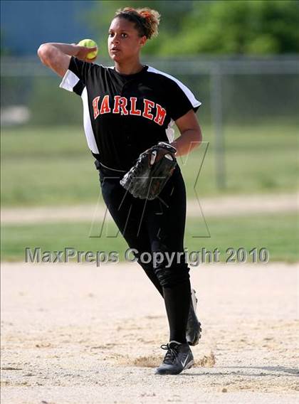 Thumbnail 1 in Boylan vs. Harlem (Class 4A Regional Semifinal) photogallery.