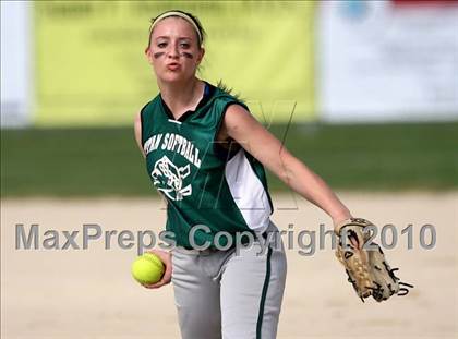 Thumbnail 2 in Boylan vs. Harlem (Class 4A Regional Semifinal) photogallery.