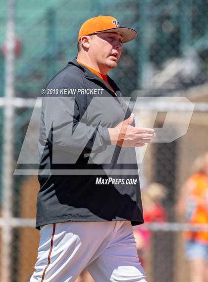 Thumbnail 2 in Peyton vs. Wiggins (CHSAA 2A Semifinal) photogallery.
