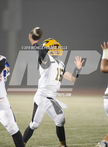 Thumbnail 3 in Mission Bay @ Clairemont photogallery.