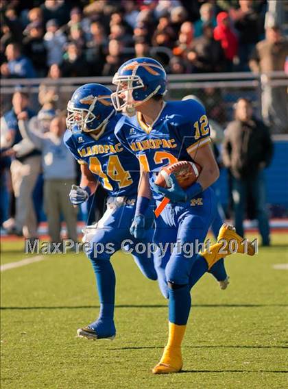 Thumbnail 3 in New Rochelle @ Mahopac (Section 1 Class AA Final) photogallery.