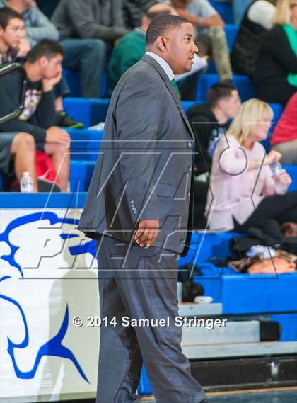 Thumbnail 3 in Drake vs. Moreau Catholic (Prep2Prep Tip-Off Classic) photogallery.
