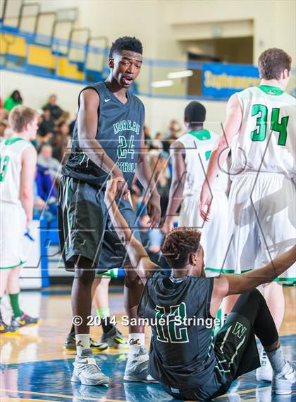 Thumbnail 1 in Drake vs. Moreau Catholic (Prep2Prep Tip-Off Classic) photogallery.
