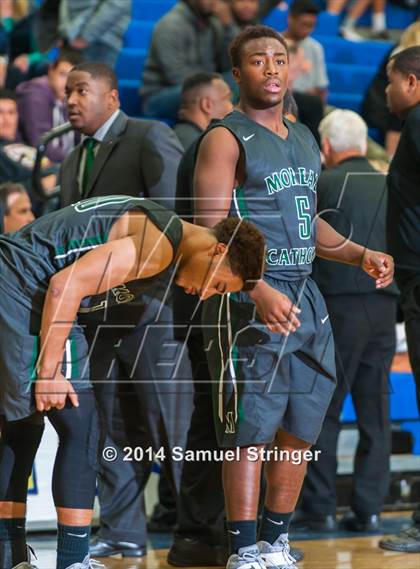 Thumbnail 2 in Drake vs. Moreau Catholic (Prep2Prep Tip-Off Classic) photogallery.