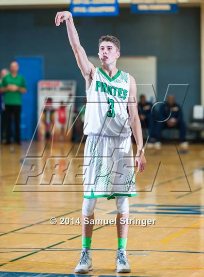 Thumbnail 3 in Drake vs. Moreau Catholic (Prep2Prep Tip-Off Classic) photogallery.