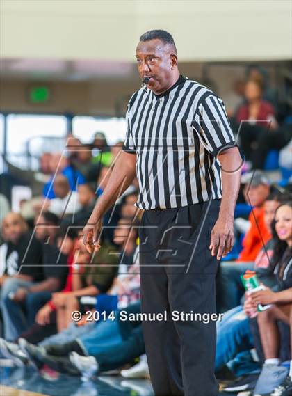 Thumbnail 2 in Drake vs. Moreau Catholic (Prep2Prep Tip-Off Classic) photogallery.