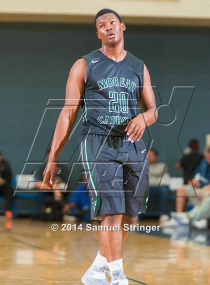 Thumbnail 1 in Drake vs. Moreau Catholic (Prep2Prep Tip-Off Classic) photogallery.