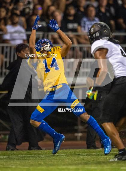 Thumbnail 3 in Servite @ Bishop Amat photogallery.
