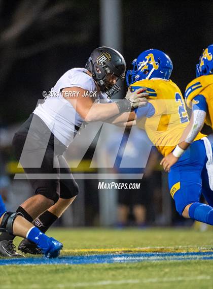 Thumbnail 2 in Servite @ Bishop Amat photogallery.