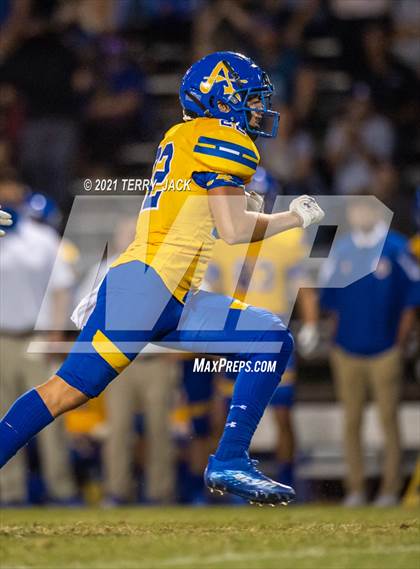 Thumbnail 1 in Servite @ Bishop Amat photogallery.