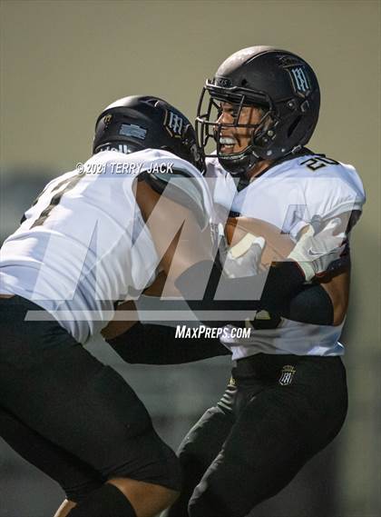 Thumbnail 2 in Servite @ Bishop Amat photogallery.