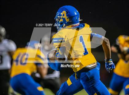 Thumbnail 2 in Servite @ Bishop Amat photogallery.