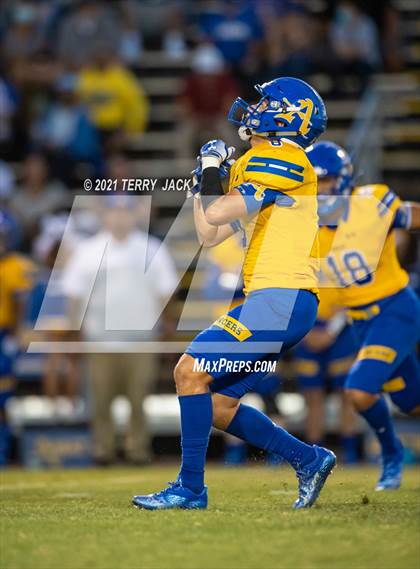 Thumbnail 3 in Servite @ Bishop Amat photogallery.