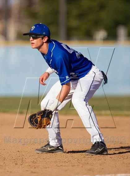 Thumbnail 1 in Escalon @ Sierra photogallery.