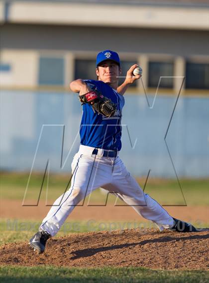 Thumbnail 1 in Escalon @ Sierra photogallery.